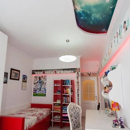 Place To In Tirana, Blloku, Pallat Agimi Apartment *